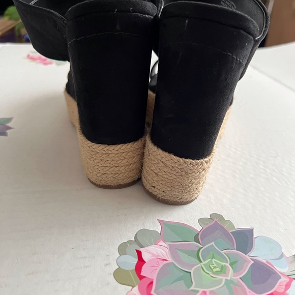 Express Black Wedge Espadrilles - Picture 6 of 8